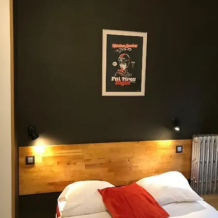 Hotel Street Art